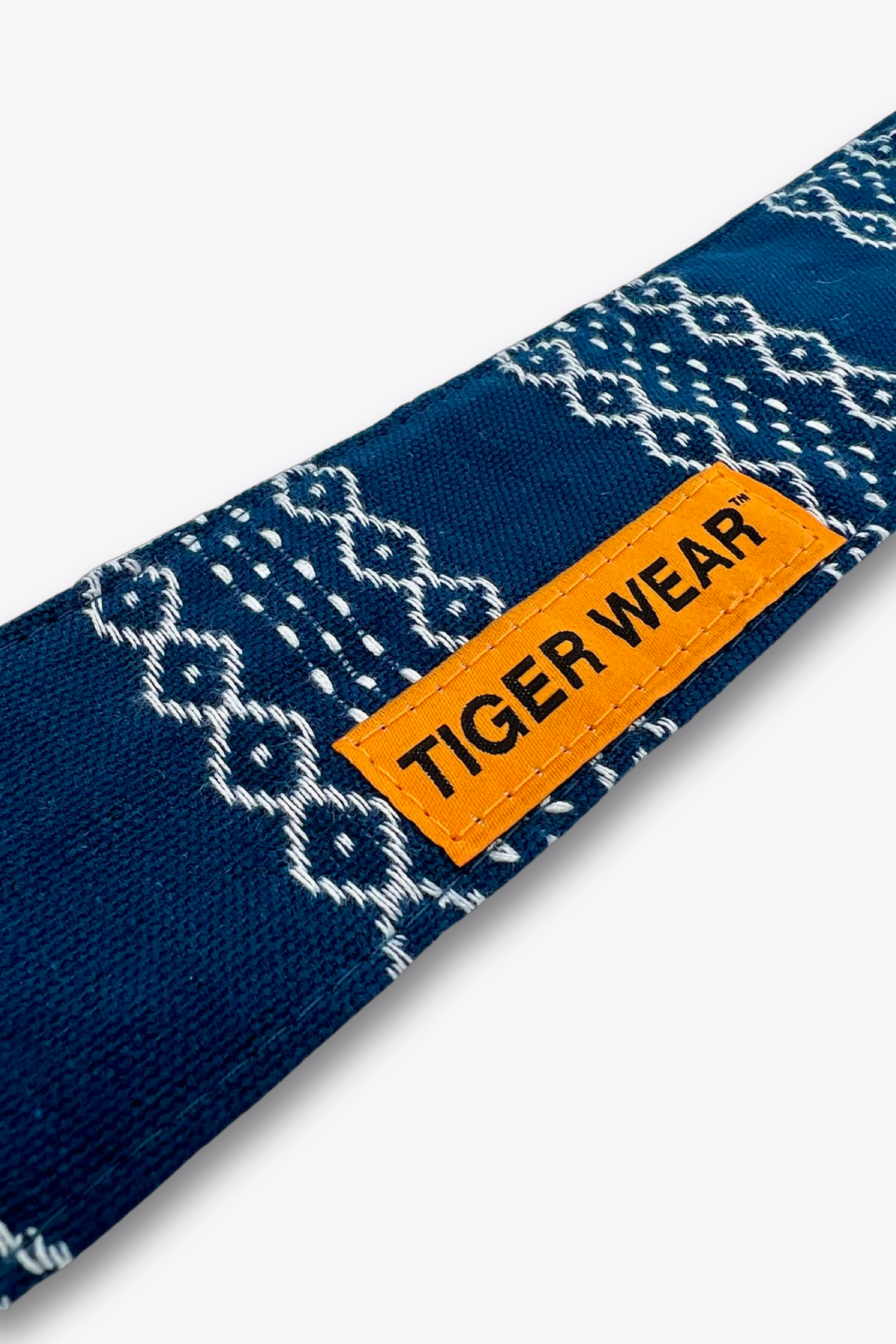 INDIGO TRAILS Tigerwearco